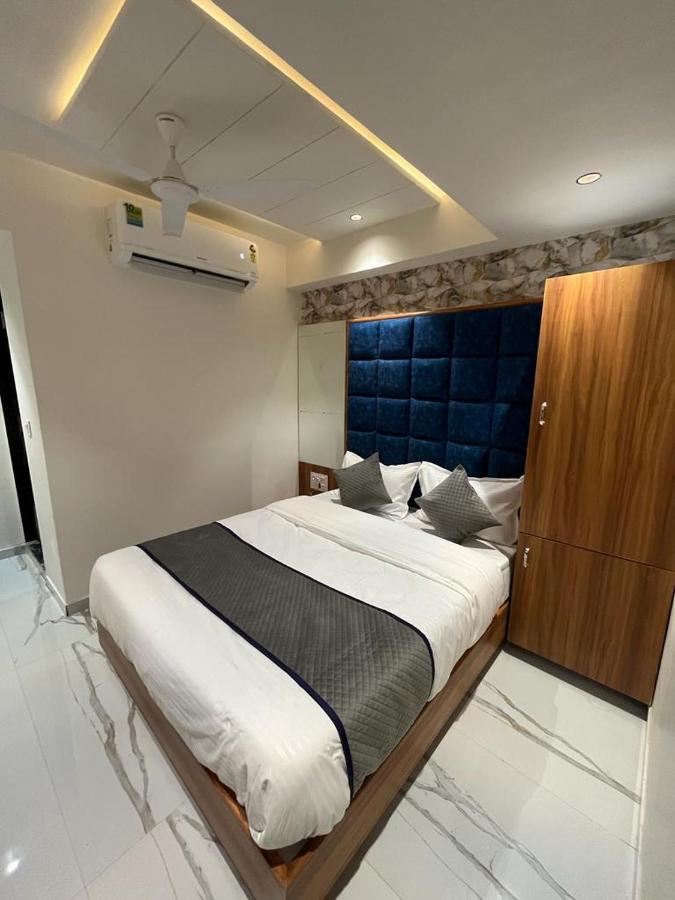 Hotel Paramount Villa Gandhinagar Kültér fotó