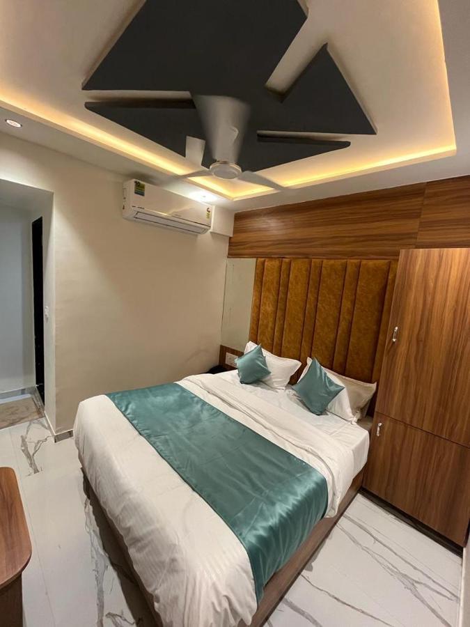 Hotel Paramount Villa Gandhinagar Kültér fotó