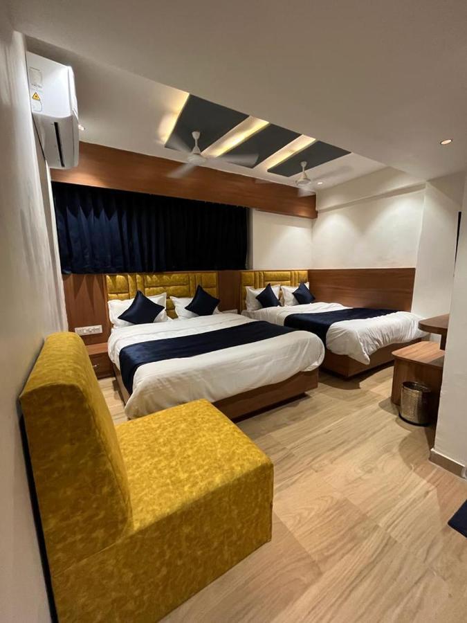 Hotel Paramount Villa Gandhinagar Kültér fotó