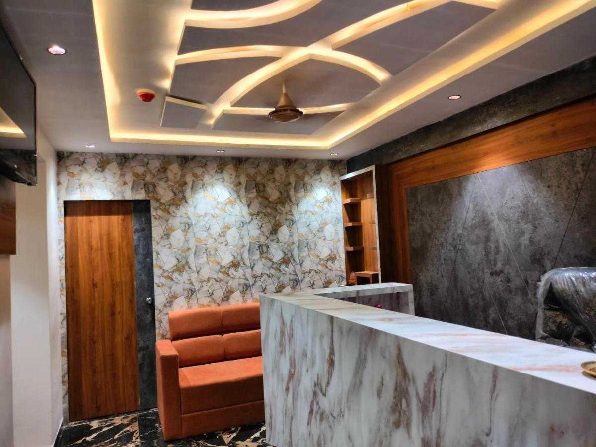 Hotel Paramount Villa Gandhinagar Kültér fotó